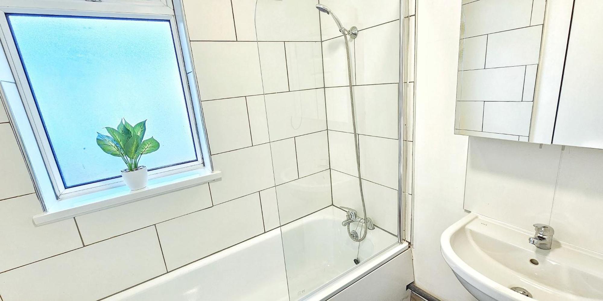 Stratford City - Luxe House With Garden Holiday home London