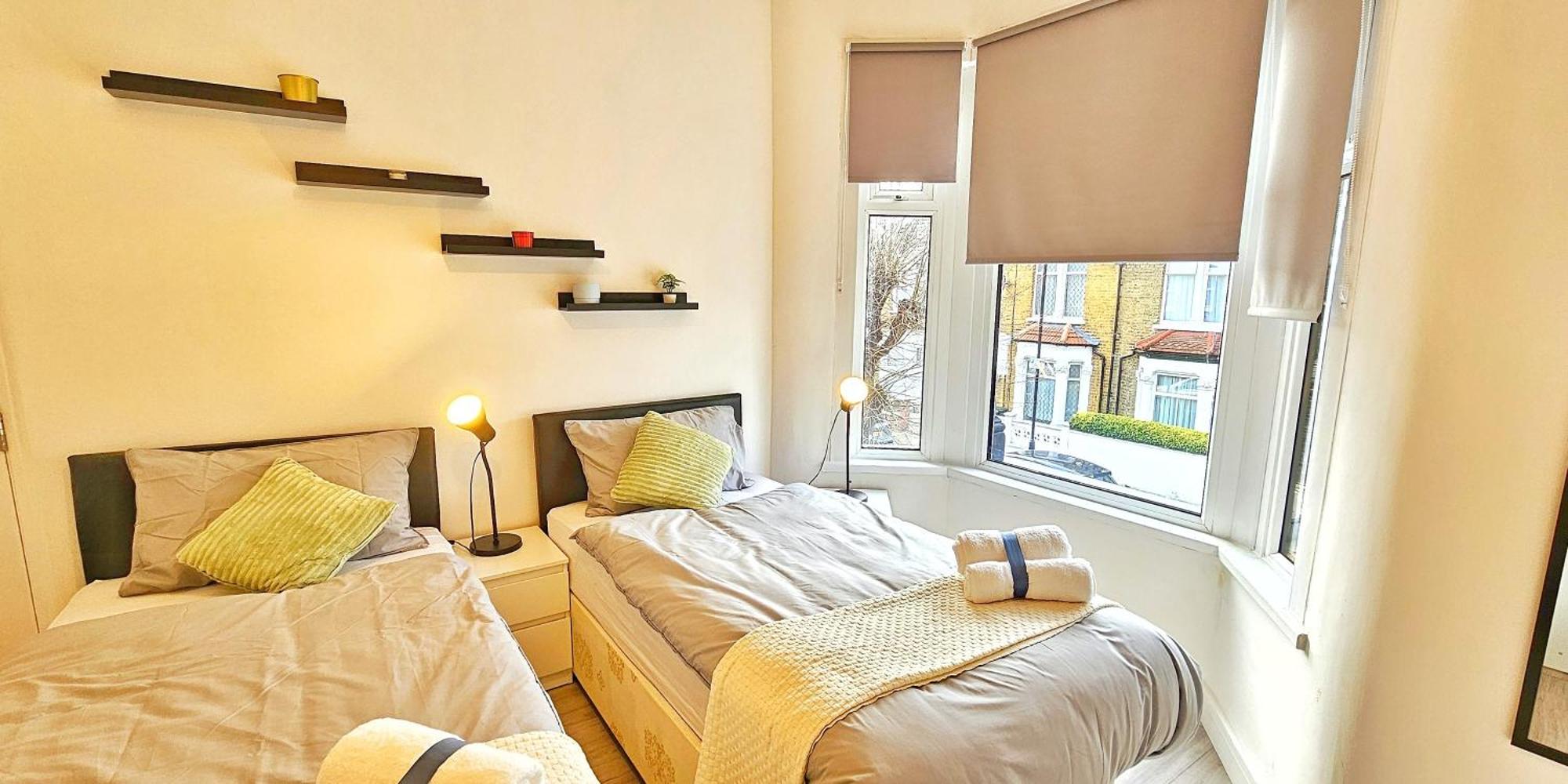 Stratford City - Luxe House With Garden * London