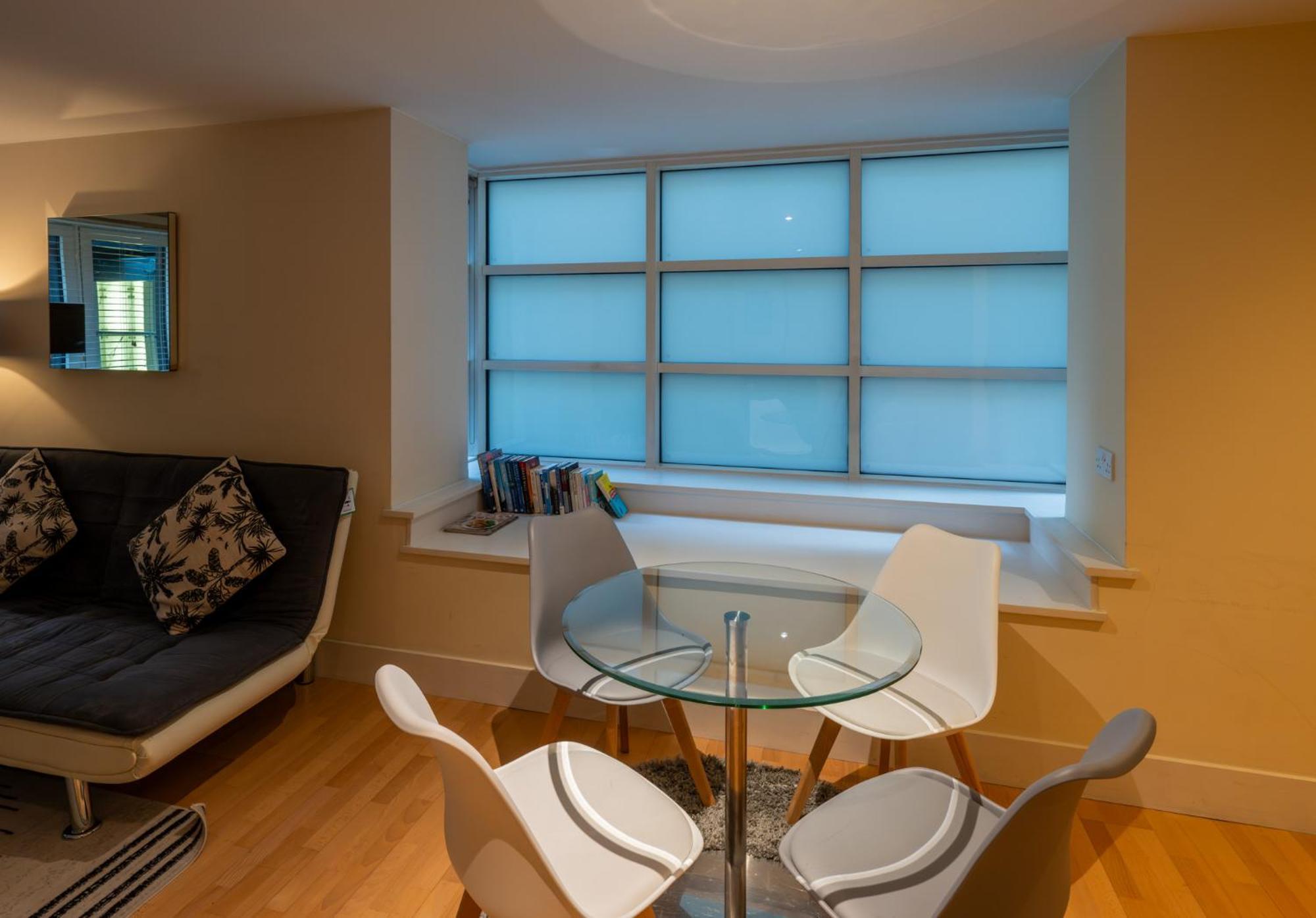 Modern In By River Thames *