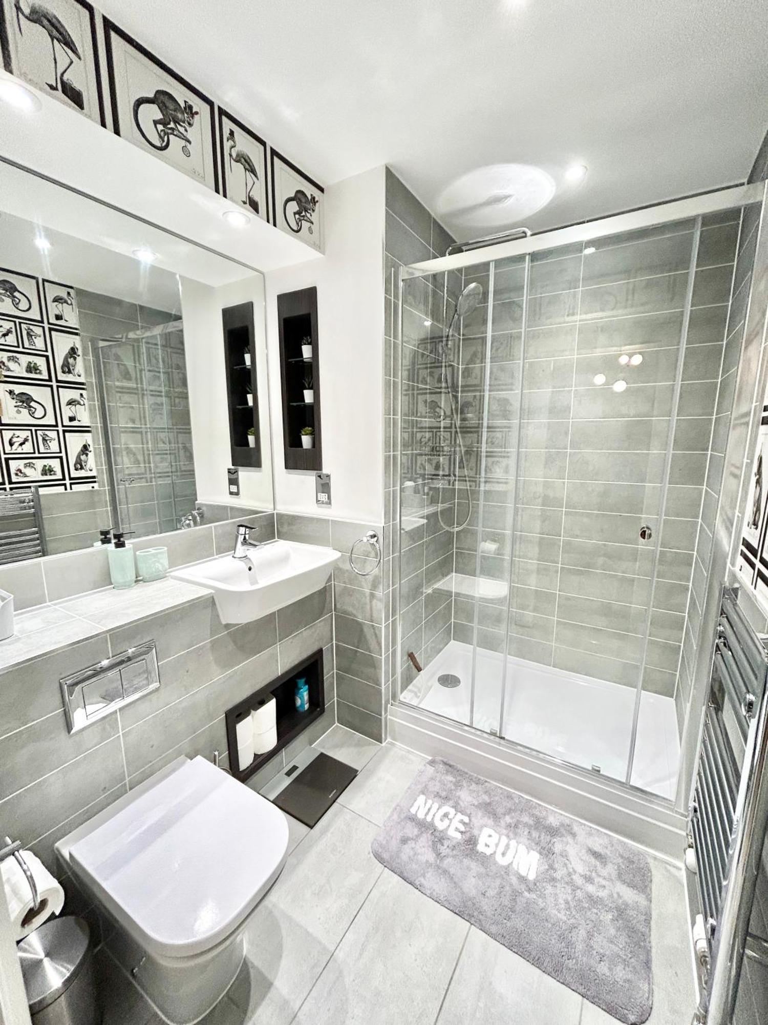 Canary Wharf, Sleeps 4, Fast Wifi, Gym, Prime Location Apartamento
