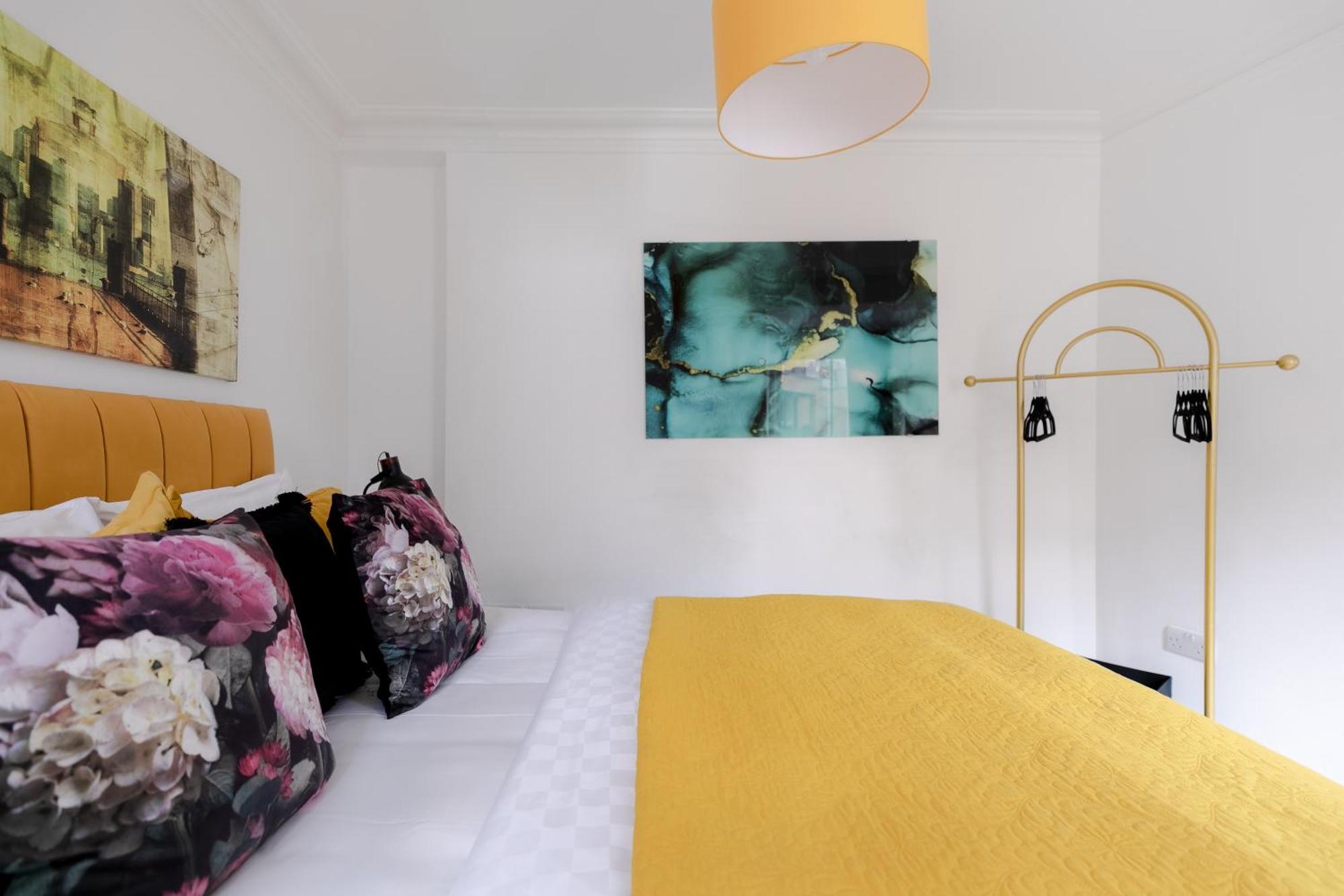 Rare Find Off Oxford St! Soho 5bed Design House For Xxl Groups Apartamento Londres