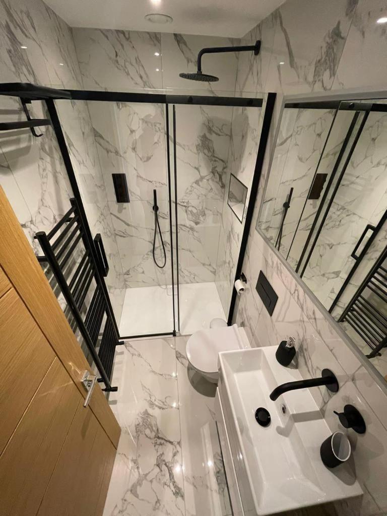 Two Bedroom - Apartment London
