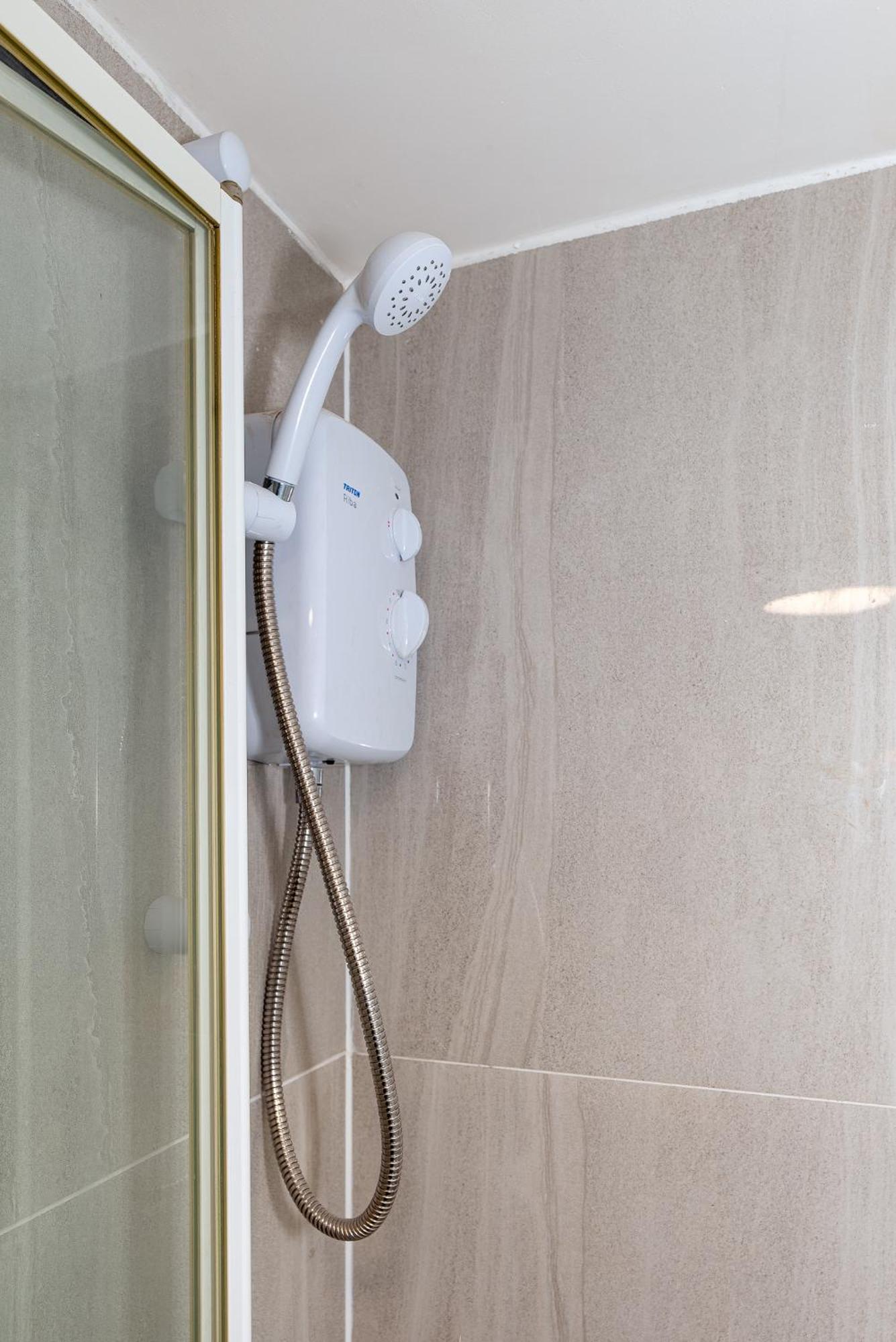 Cozy Ground-floor Studio, Excellent Access Apartamento Londres