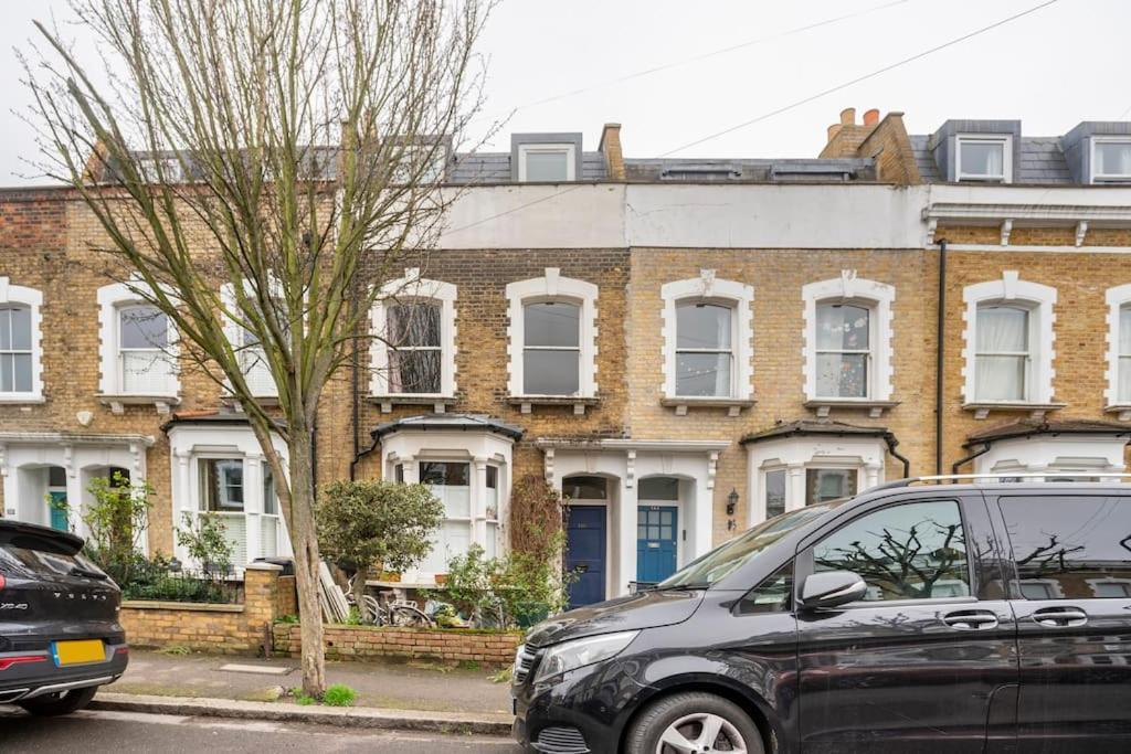 North East Loft Apartment. Stoke Newington. *
