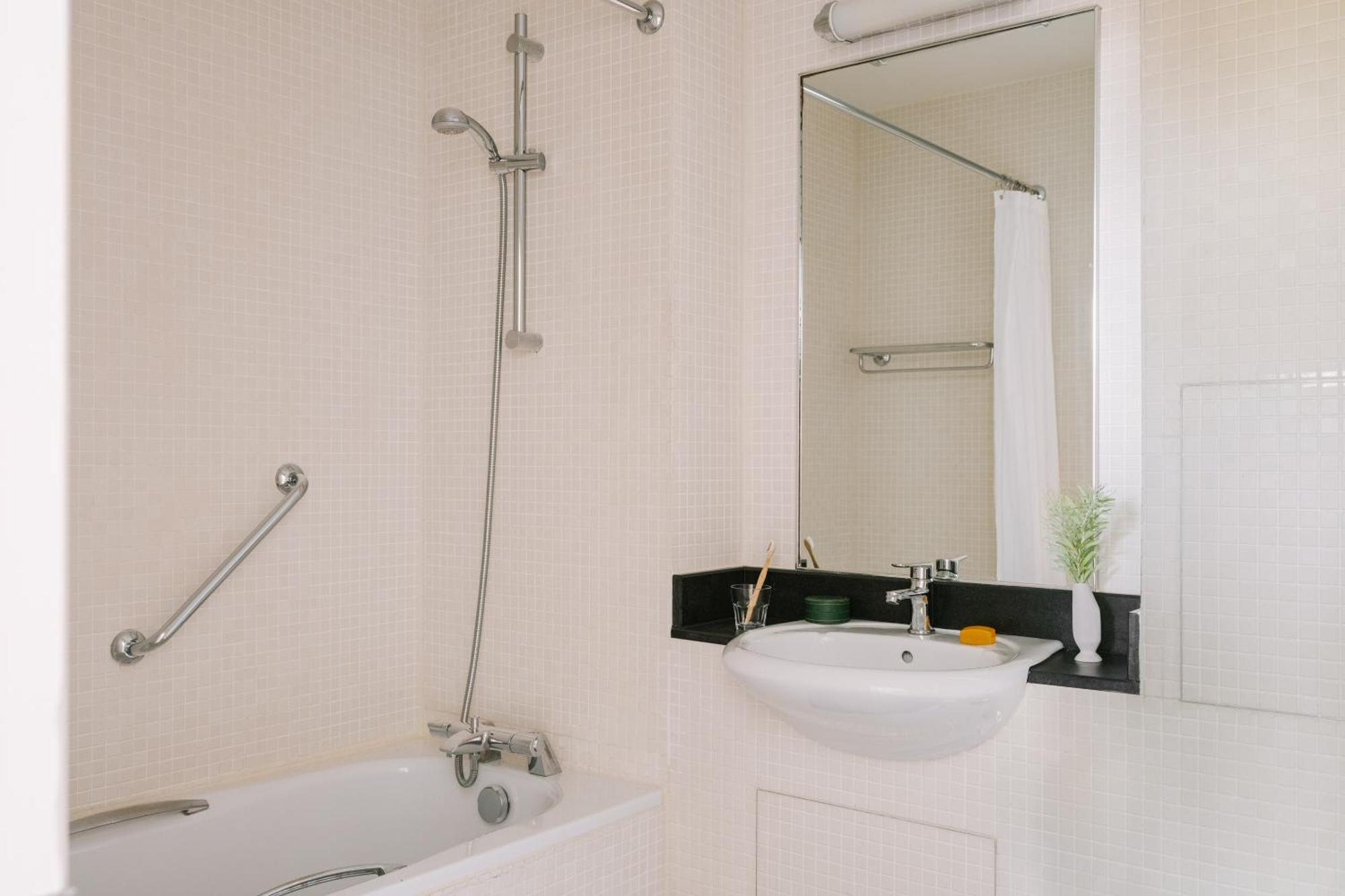 Hotel Sonder Kensington Gardens