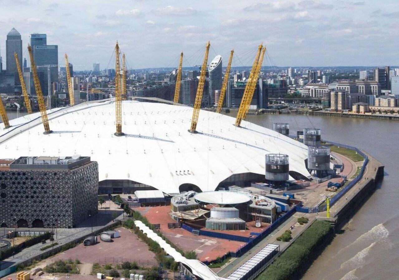 Canary Wharf Skyline Sanctuary *