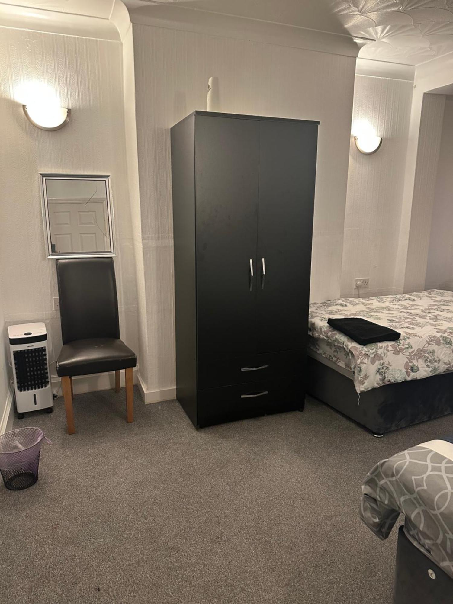 Gorgeous 5 Bedroom House Appartement