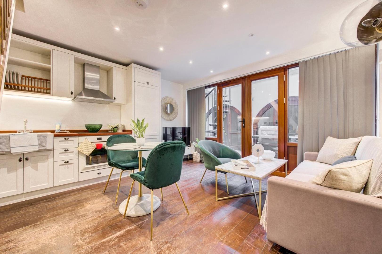 4 Guests | Smart Tv | Attractions Apartment London