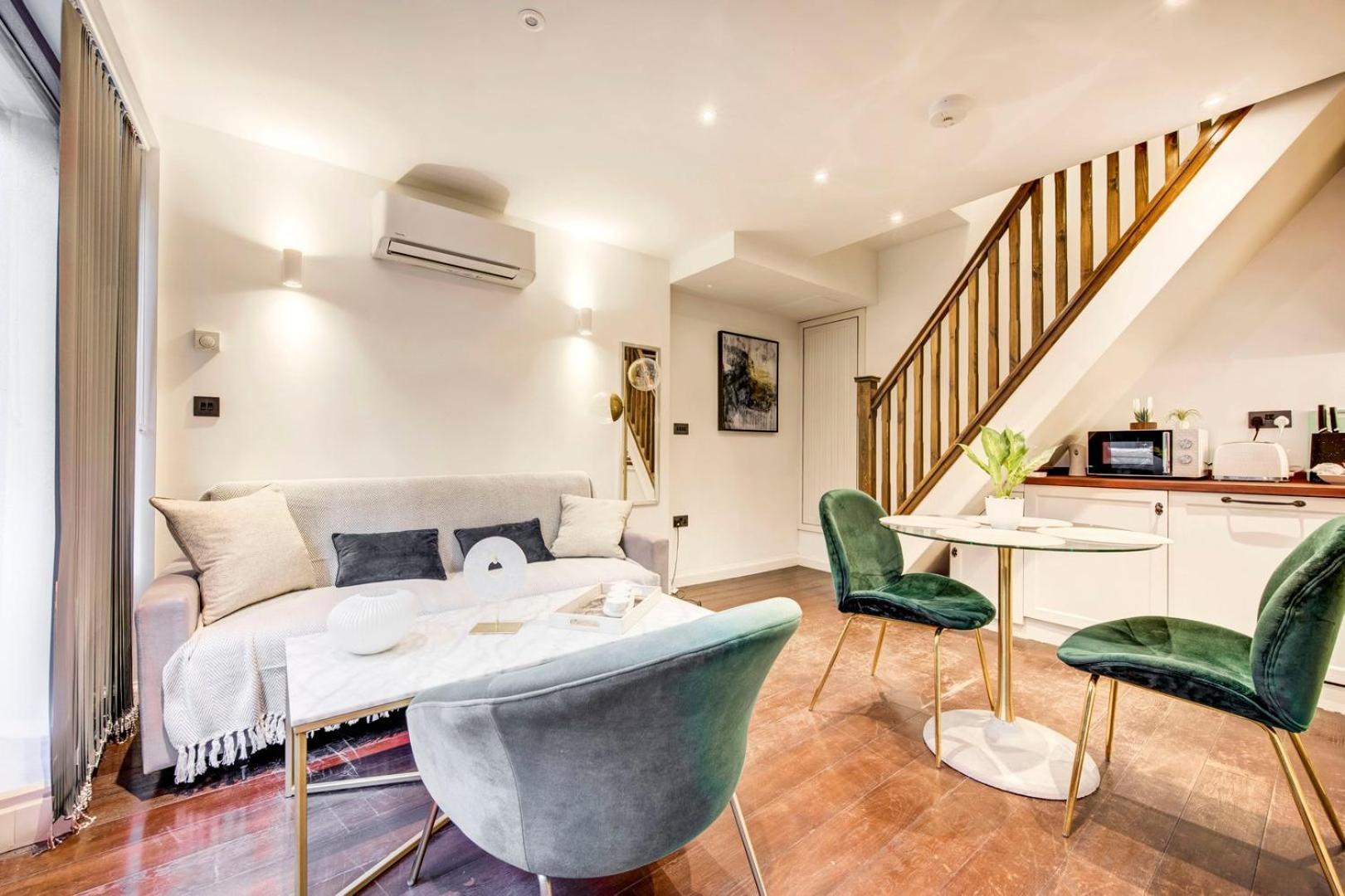 Apartment 4 Guests | Smart Tv | Attractions *