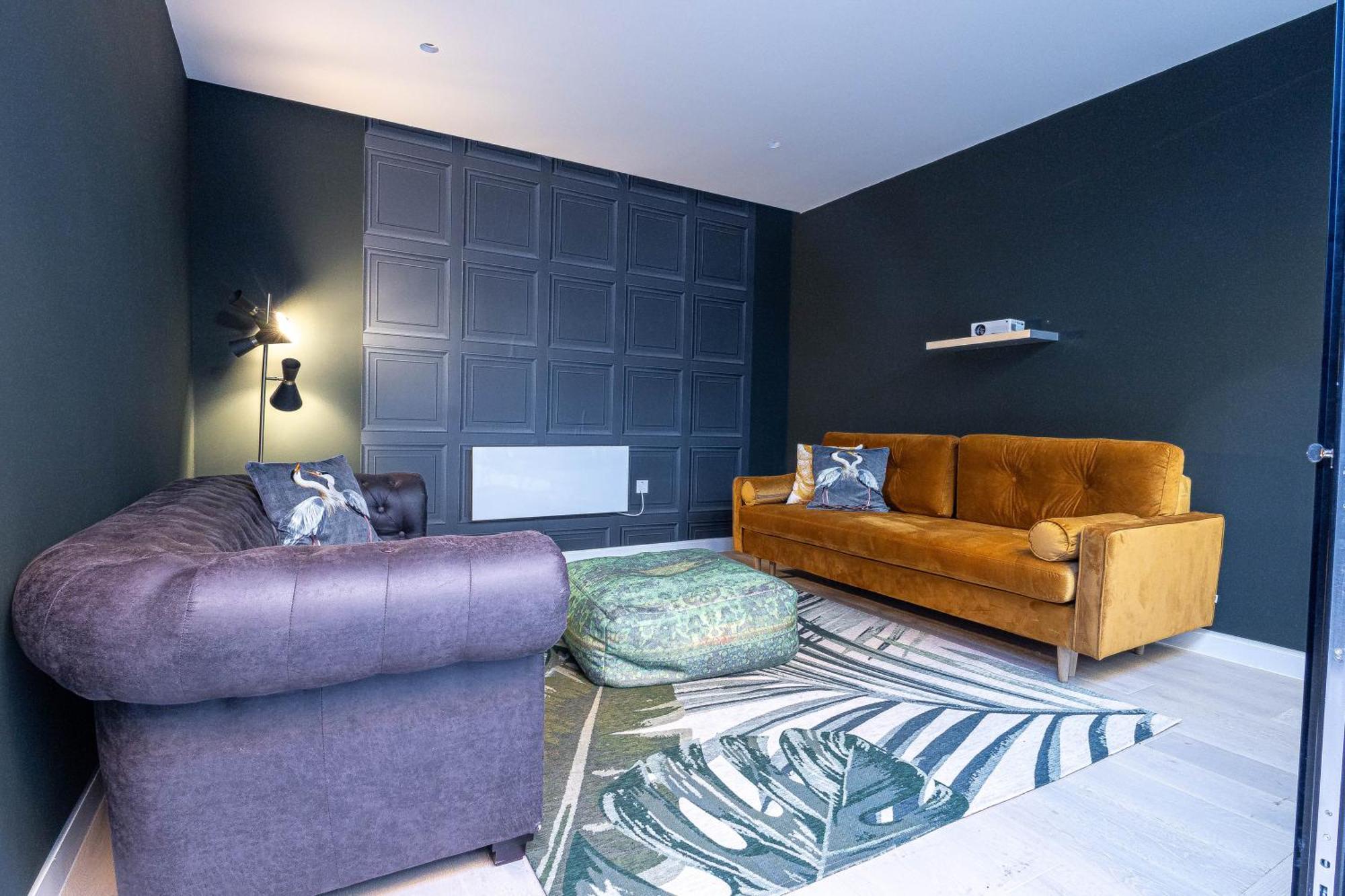 The Arches Luxurious Three Bedroom Close To Hampstead Heath With Garden Balcony And Courtyard * Londres