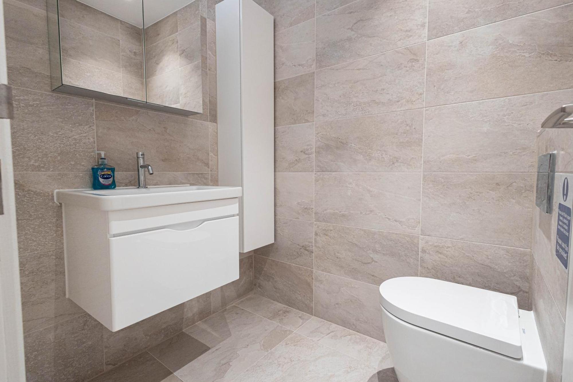 The Arches Luxurious Three Bedroom Close To Hampstead Heath With Garden Balcony And Courtyard Londres