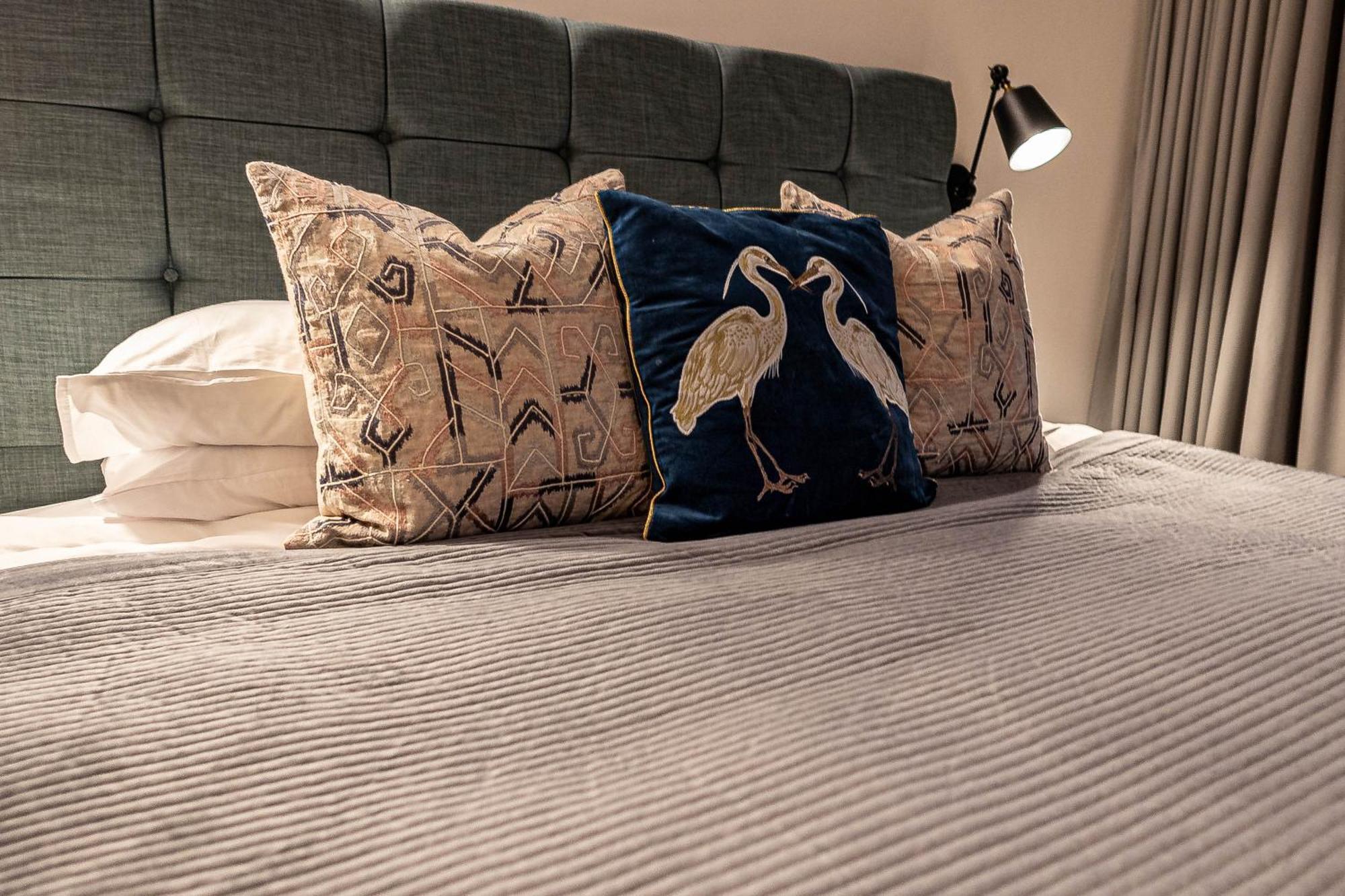 Apartment The Arches Luxurious Three Bedroom Close To Hampstead Heath With Garden Balcony And Courtyard *