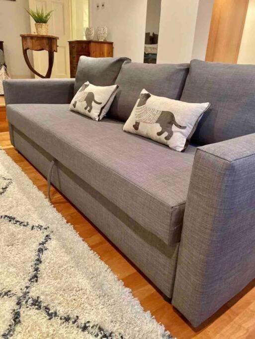 Spacious Flat In The Desirable Area Of Londres