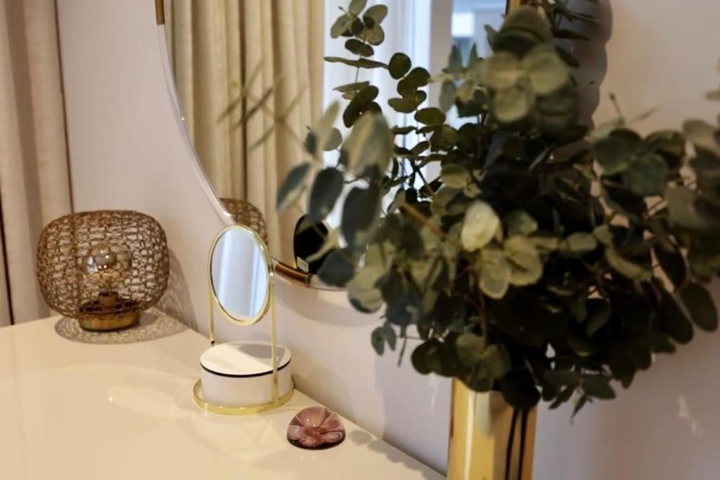 Royal Luxury 3 Beds: Covent Garden Haven