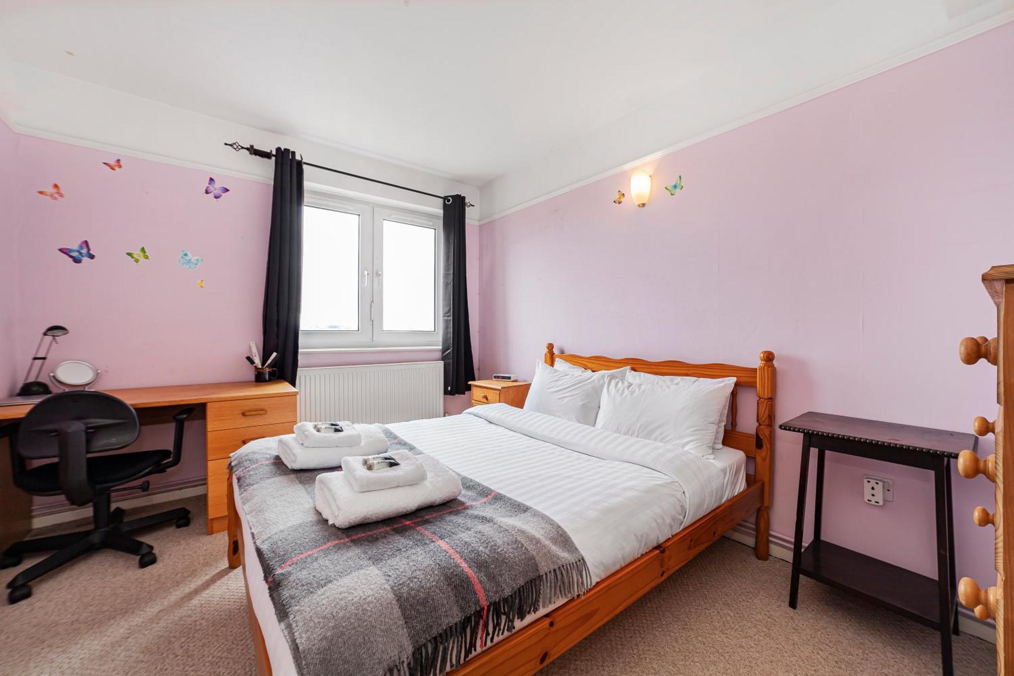 Penthouse 1br Flat Wbalcony & View, Walworth Appartement