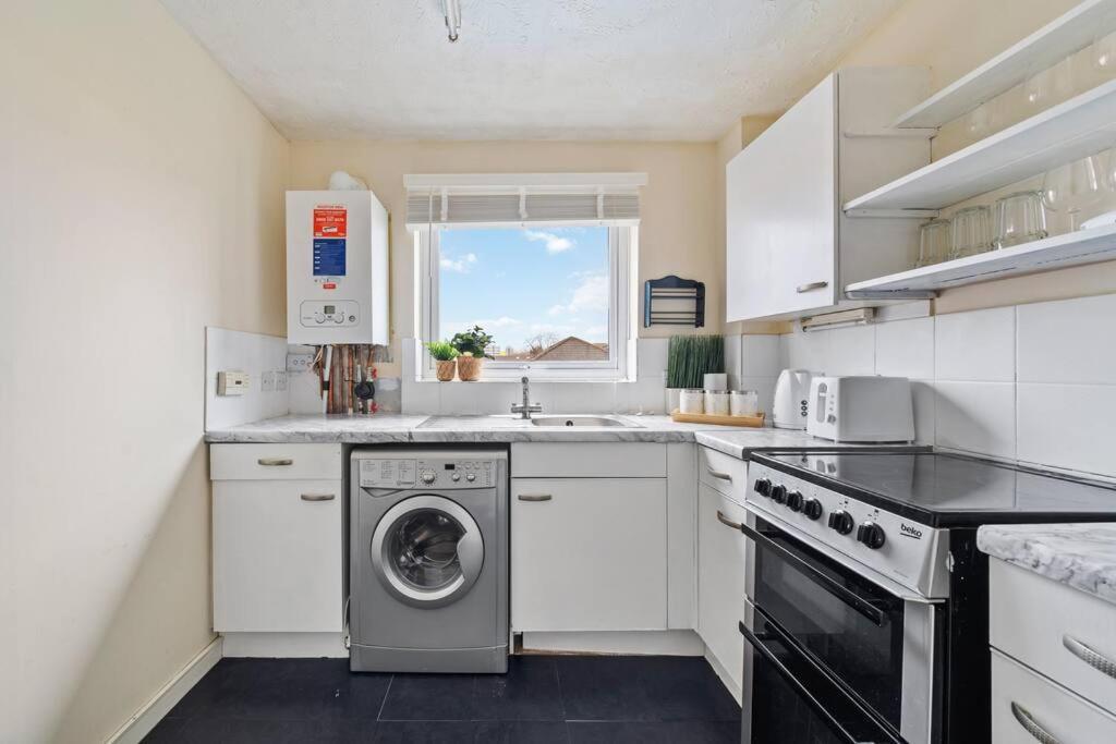 Cozy In Greater - 1br,1 Bath *