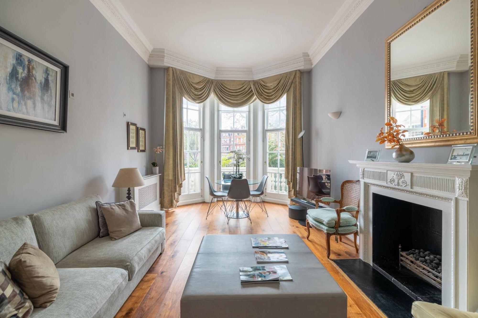 Renovu Premium Homes In Kensington Apartamento