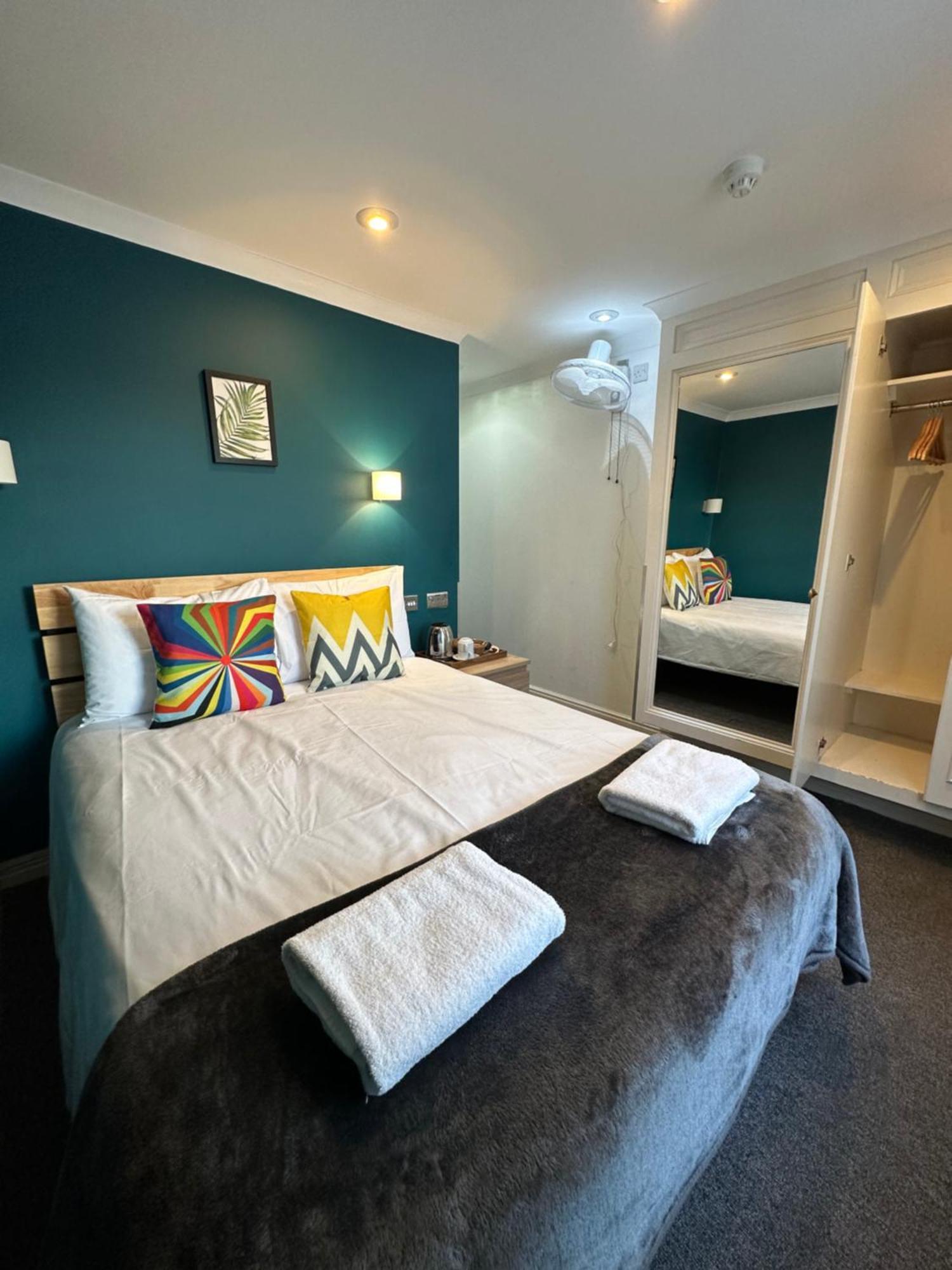 Hostal Smart Hyde Park View