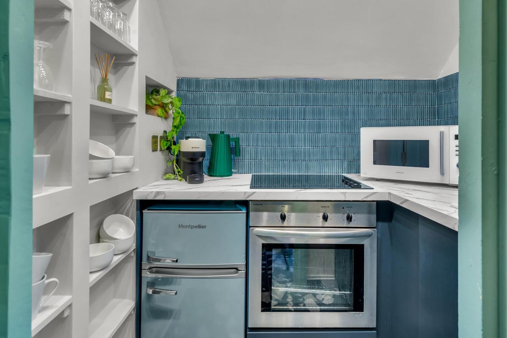 Mysquare Kensington Residences *