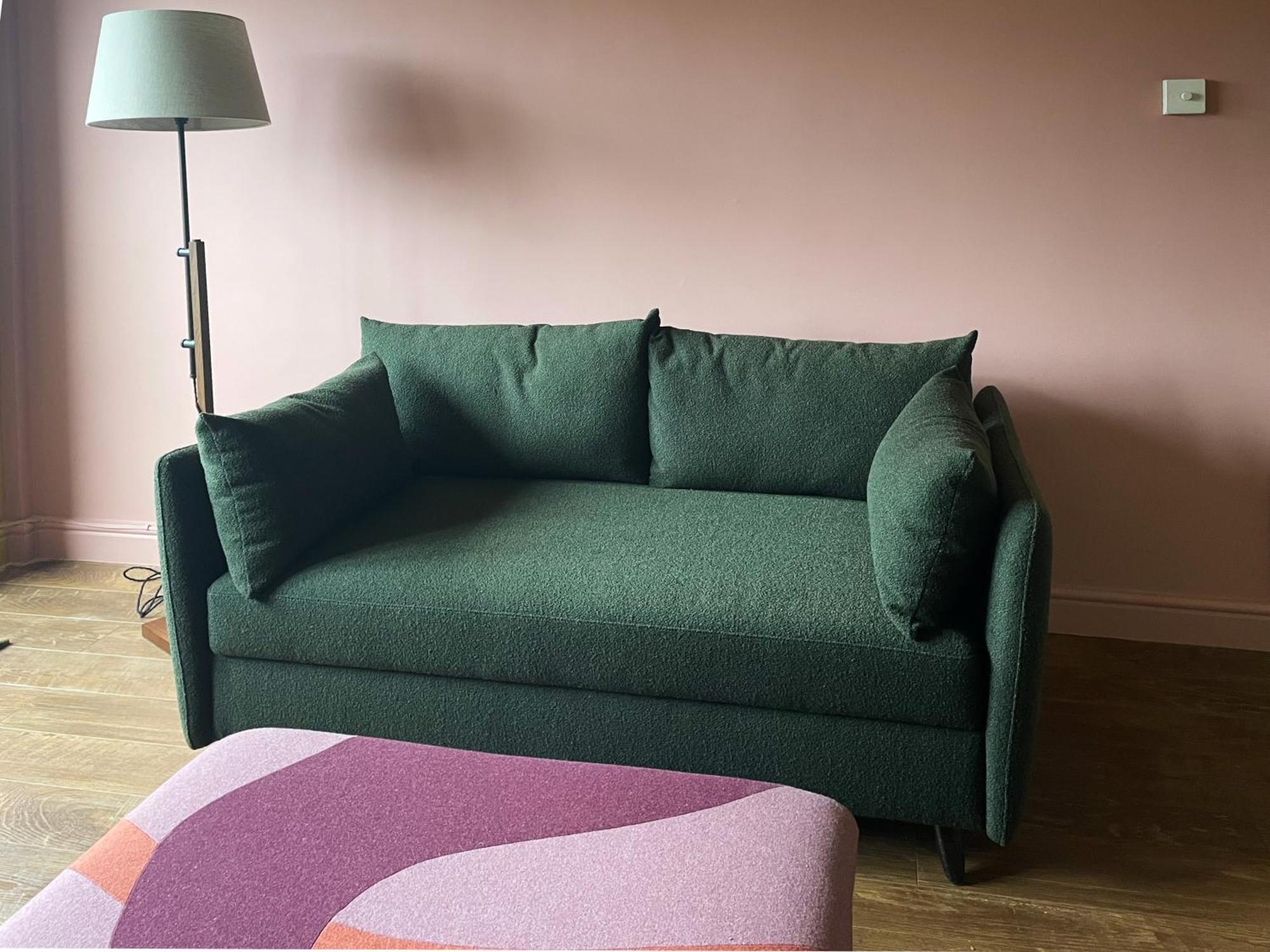 Apartment Kennington Flat With Balcony, King Size Bed And Free Parking Overlooking Park London