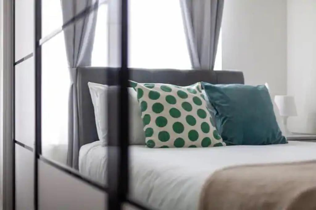 Ground Floor Flat Free Parking Londres