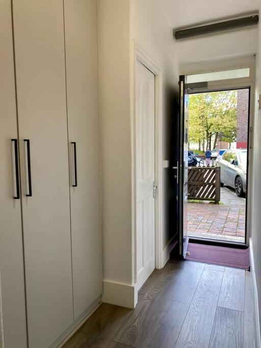 Ground Floor Flat Free Parking Apartamento *