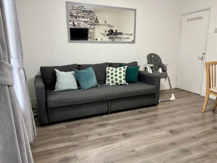 Ground Floor Flat Free Parking Apartamento