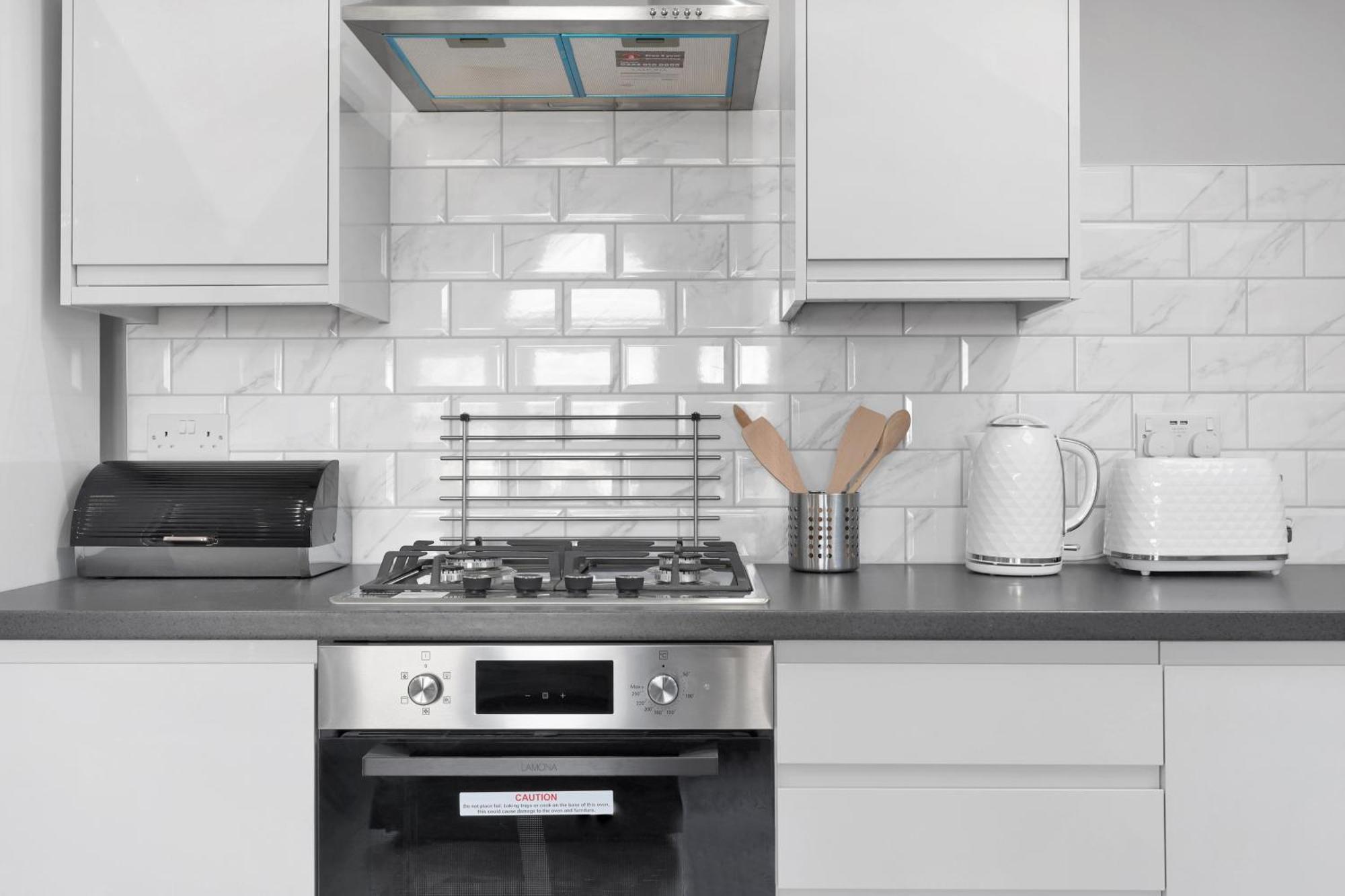 Apartment Your Cosy Modern 2 Double Bedroom Flat Fully Furnished - 5 Mins Walk To Stn Flat 4 London