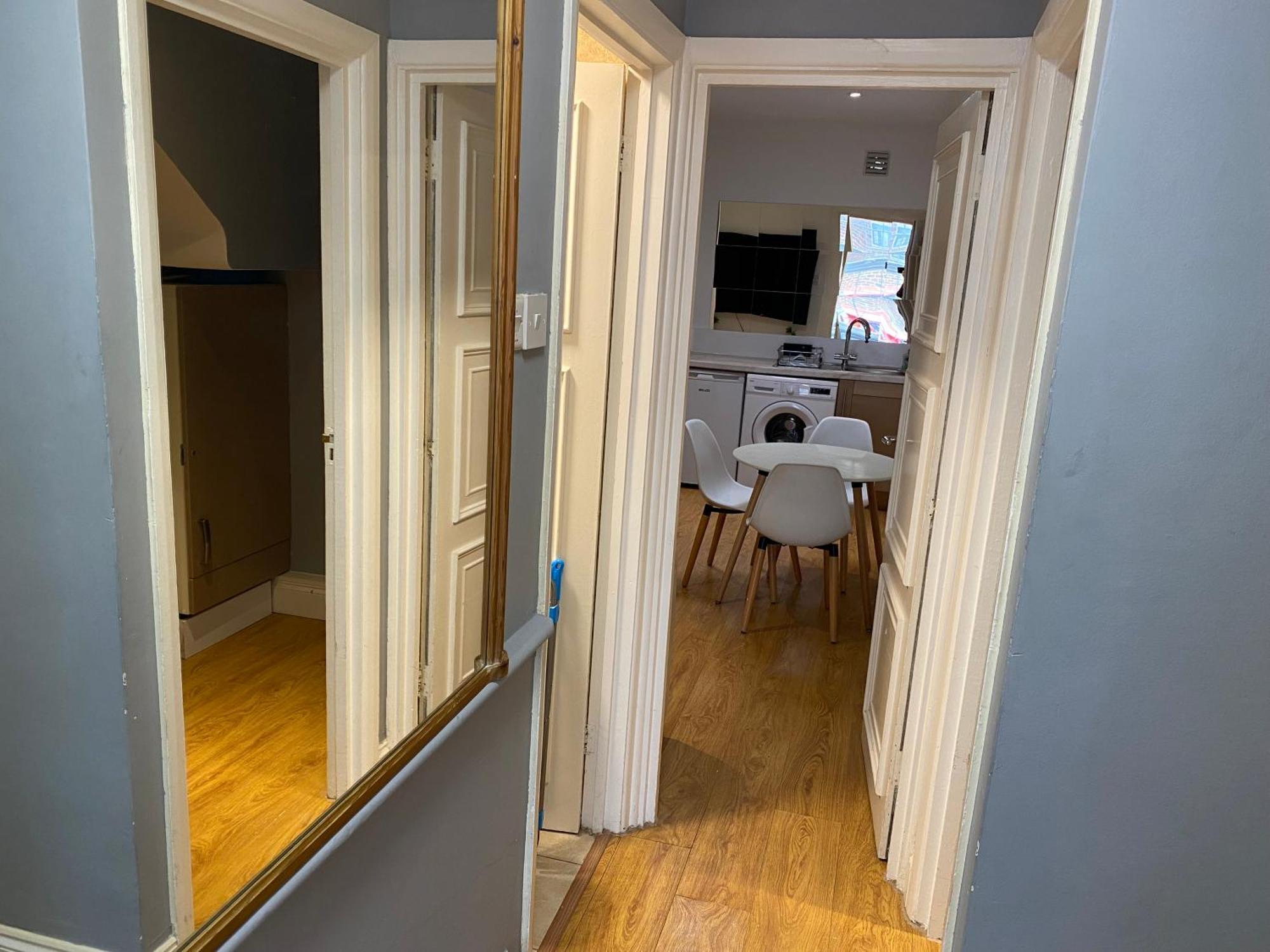 Appartement Impeccable 2-bed In *