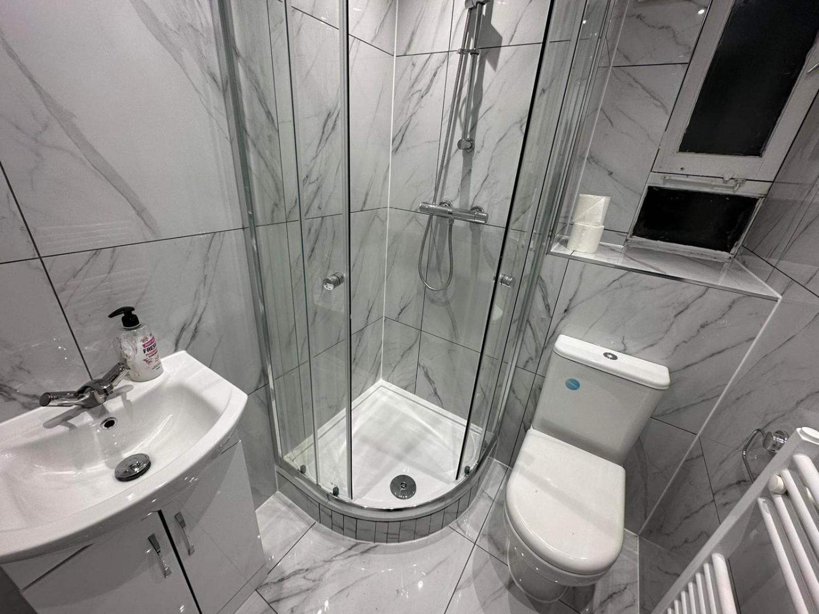 Apartamento 3 Bedroom King Cross Station City Centre