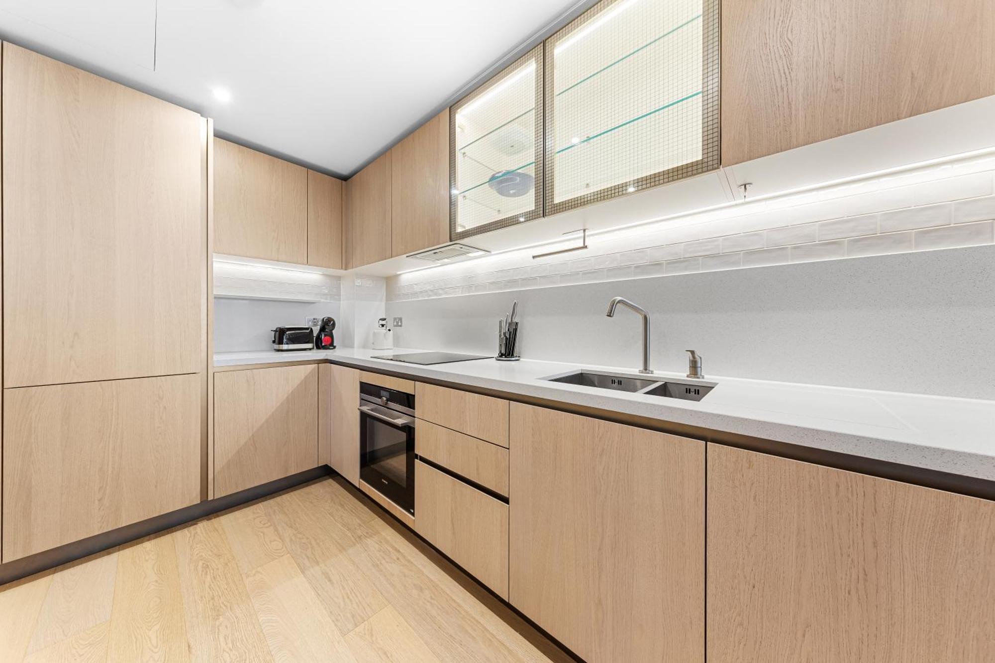 Luxury 1bdr + Balcony - Apartamento Londres