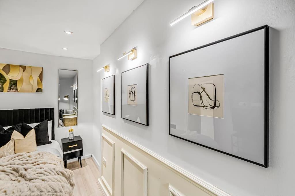 Apartamento Serene With Garden View - Cozy Retreat For Couples & Solo Travellers