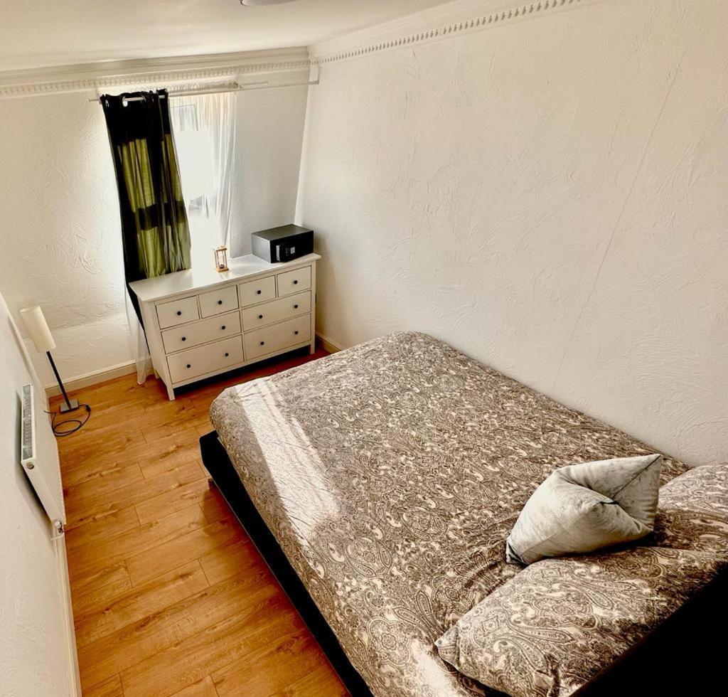 Flat 3 In Aldgate Apartamento Londres