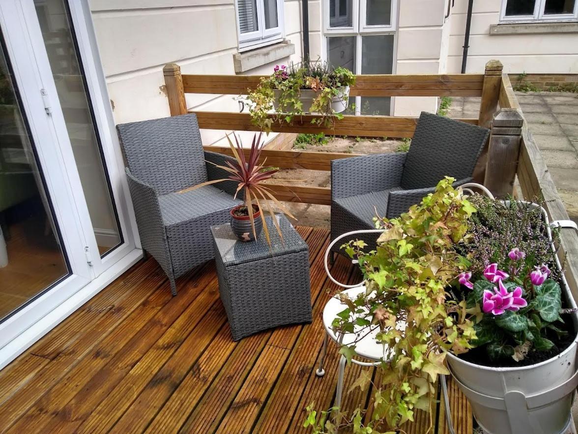 Three Bedroom By Beautiful Park * Londres