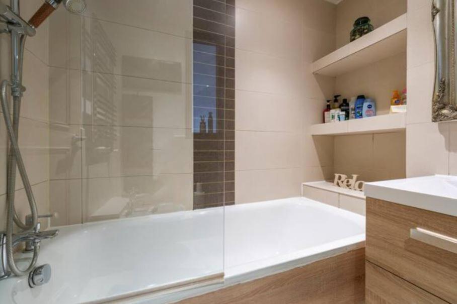 Appartement Super Beautiful Three Bedroom *