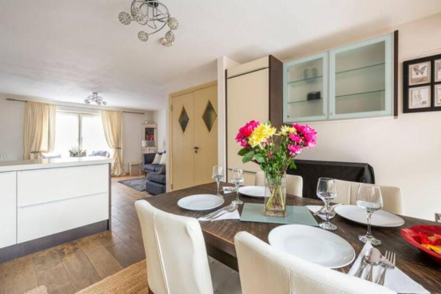 Super Beautiful Three Bedroom