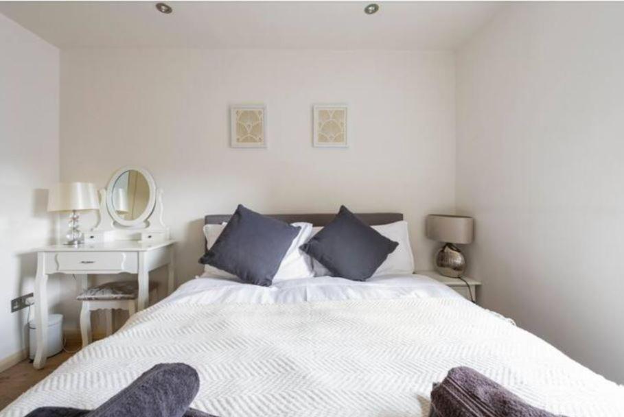 Super Beautiful Three Bedroom Apartamento *