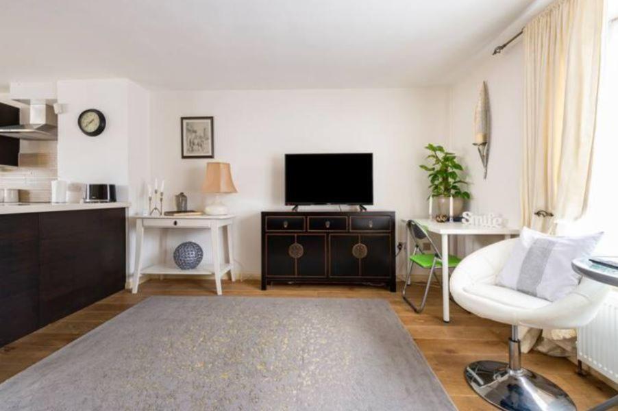 Super Beautiful Three Bedroom *