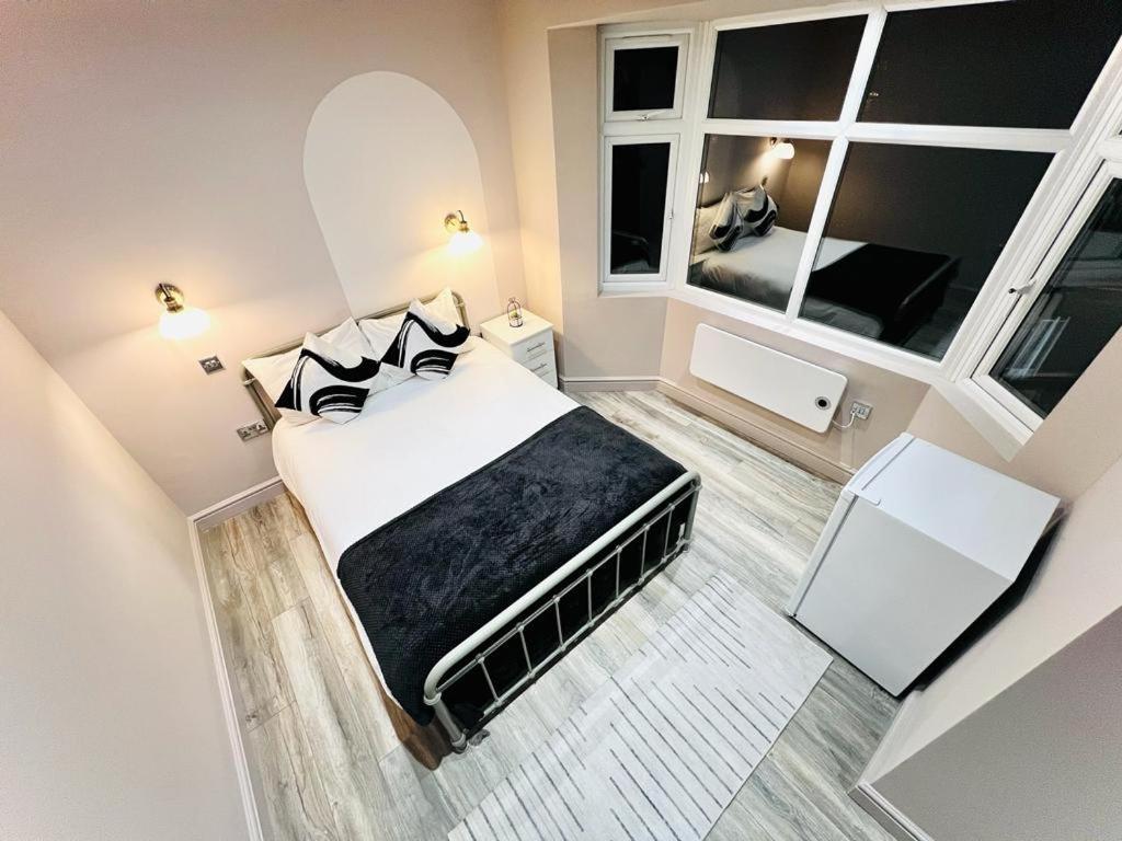 Studios: Exceptional Standard For A Memorable * Londres
