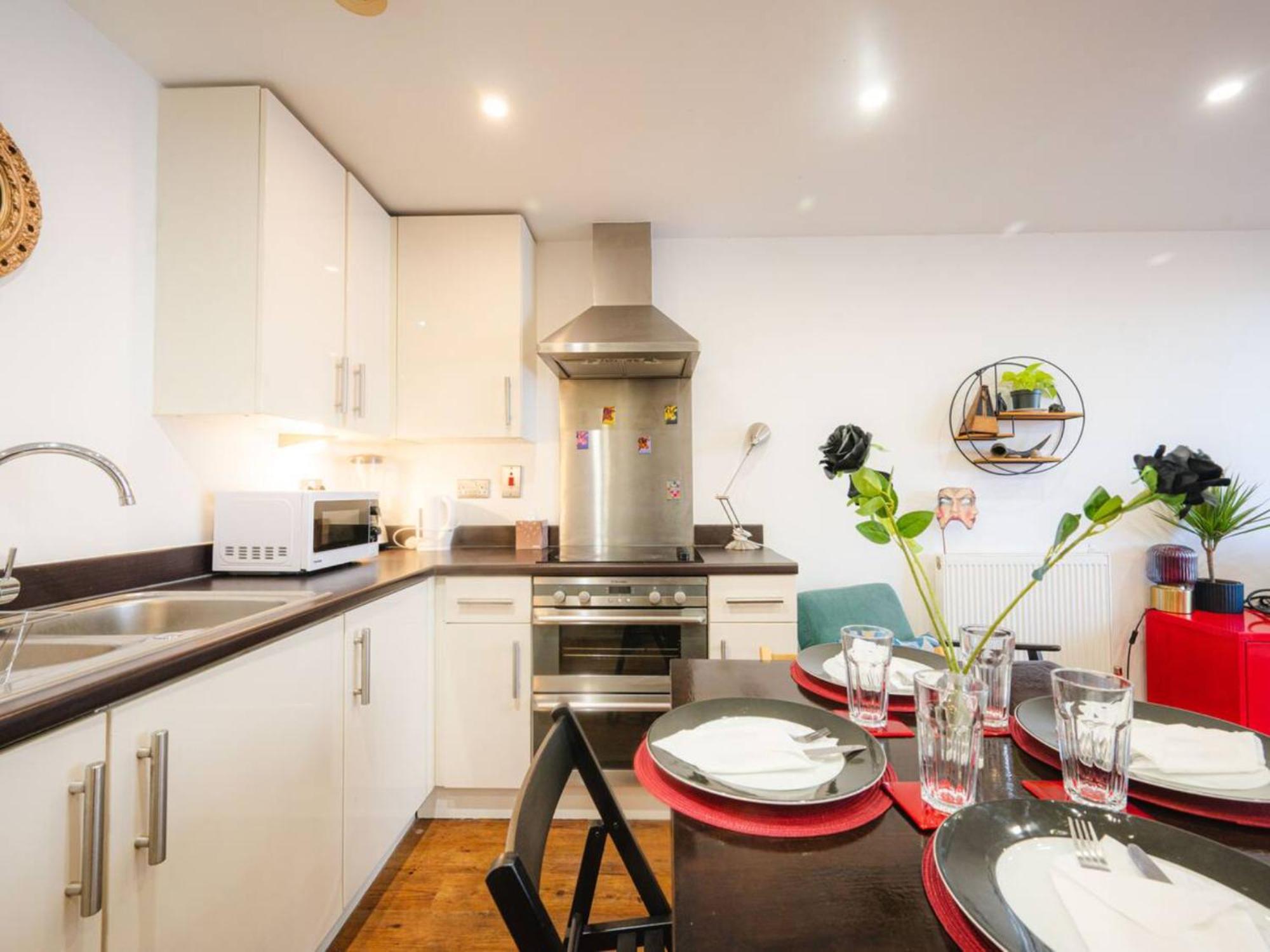 Pass The Keys Modern 2-bed With Private Balcony, Near Dalston Junction Station - Ideal Urban Retreat! Appartement *