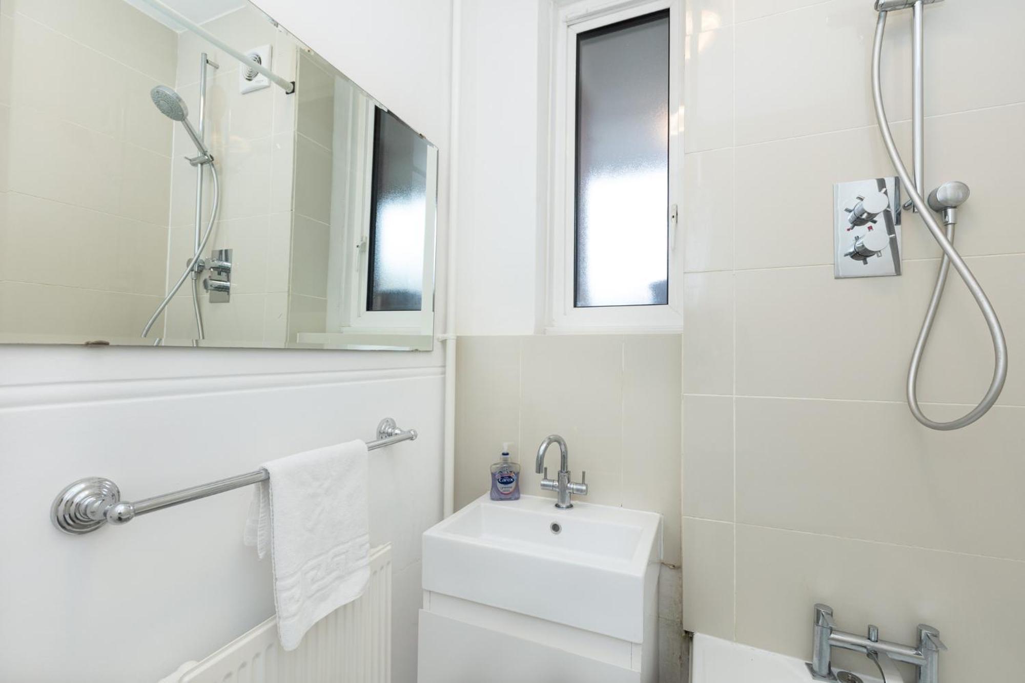 Bright Modern 1 Bedroom Flat, 5 Min To Vauxhall St Appartement