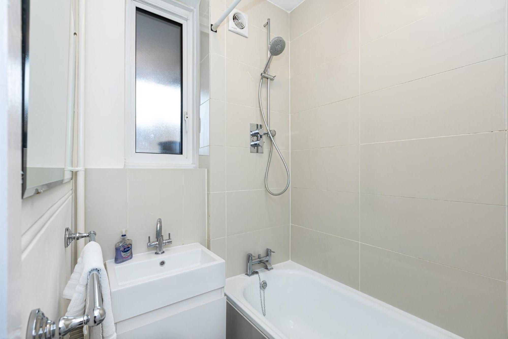 Appartement Bright Modern 1 Bedroom Flat, 5 Min To Vauxhall St Londres