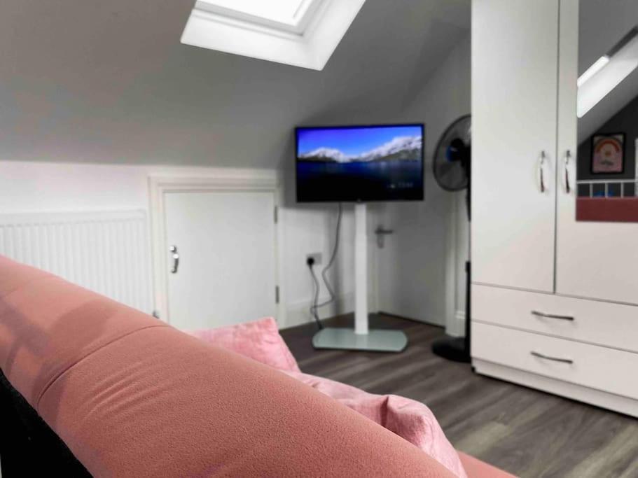 Lively Loft 30min To Apartment