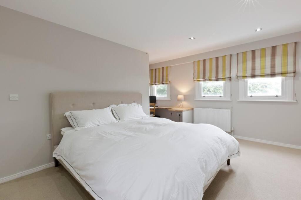 Holiday home Modern Town House In Barnes, West London