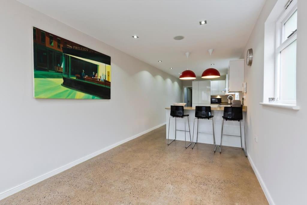 Modern Town House In Barnes, West * Londres