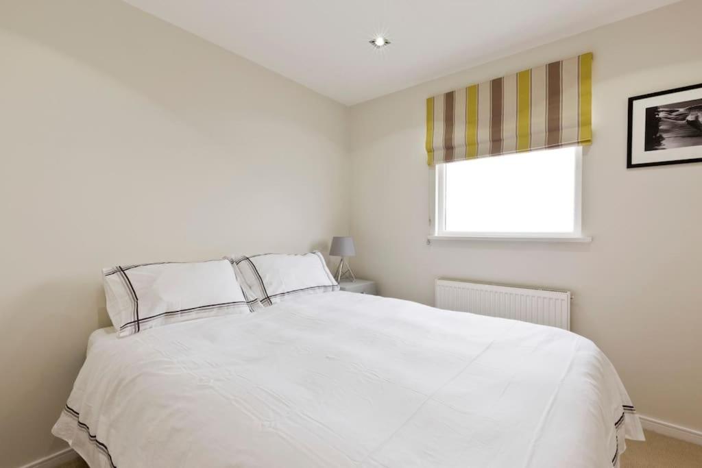 Modern Town House In Barnes, West Holiday home