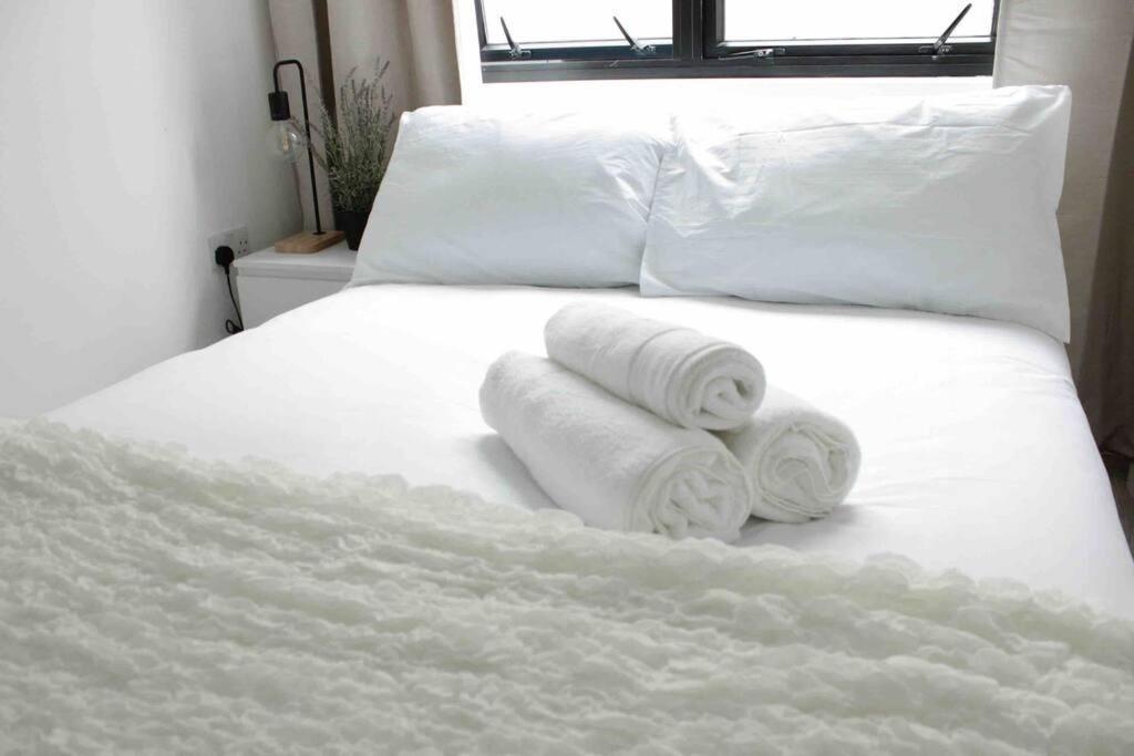 Apartamento 6 Bedroom In A 3 Building Complex, Great For Large Group Bookings, Location