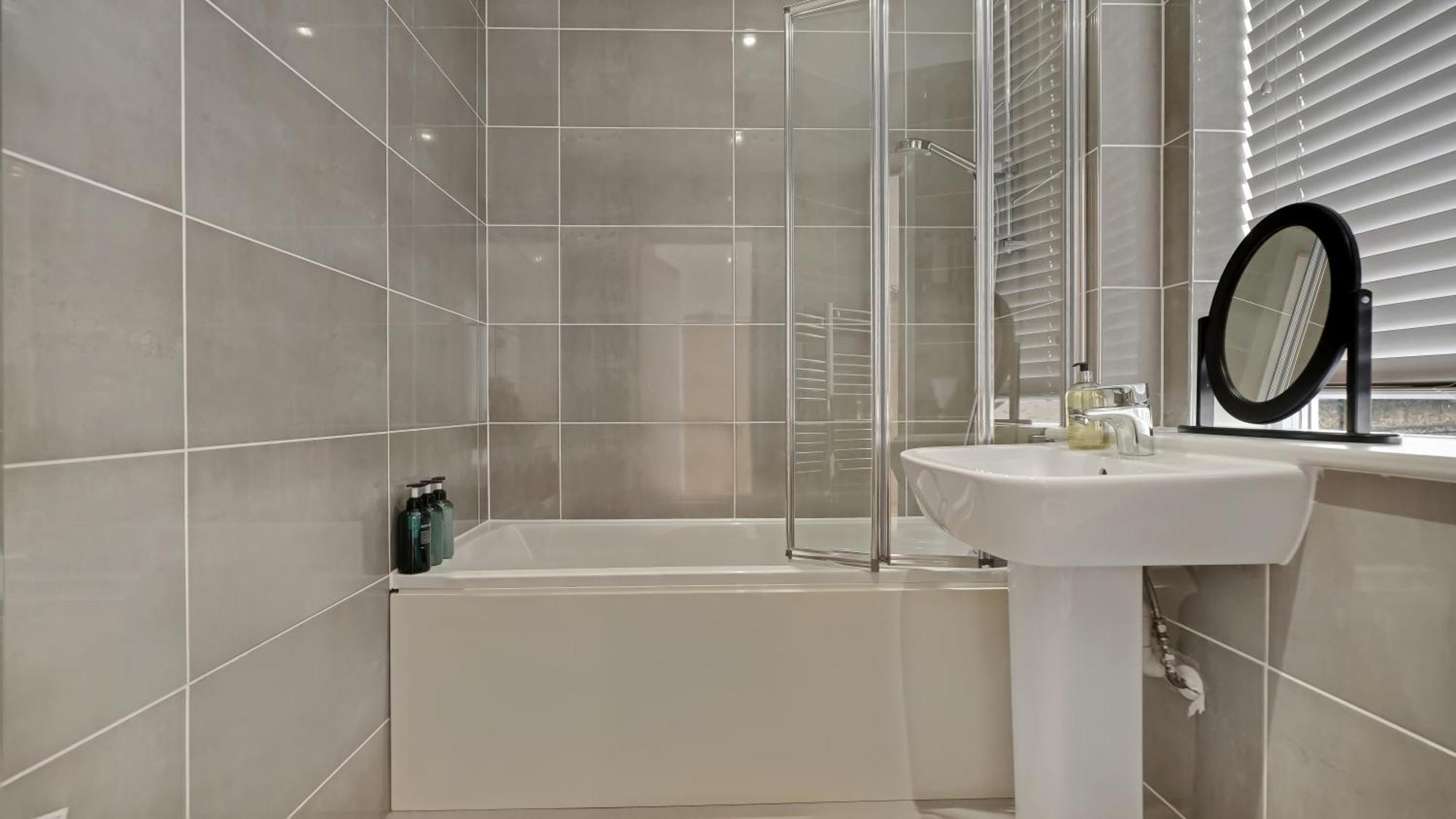 Apartment Modern And Spacious Penthouse In Putney With Free Parking *