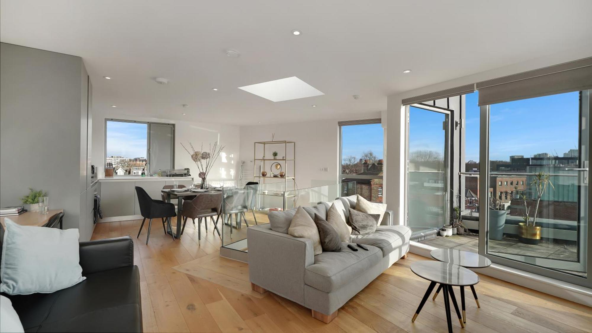 Modern And Spacious Penthouse In Putney With Free Parking Apartment *