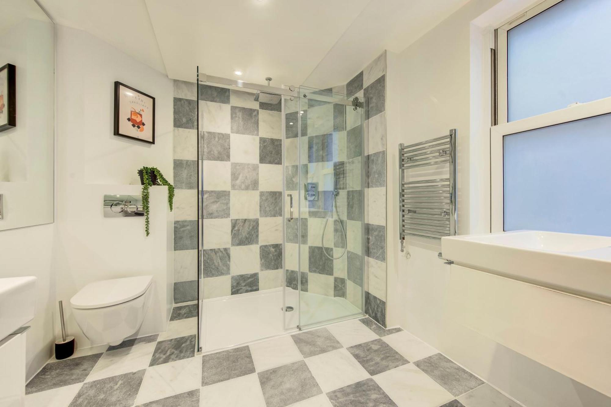 Prime Location Marylebone 4 Bed Designer Flat London